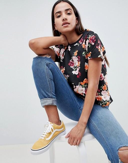 Flowered T-shirt for women, in floral print - exxab.com